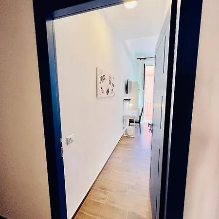 Letterario Palazzo Pistocchi 3*