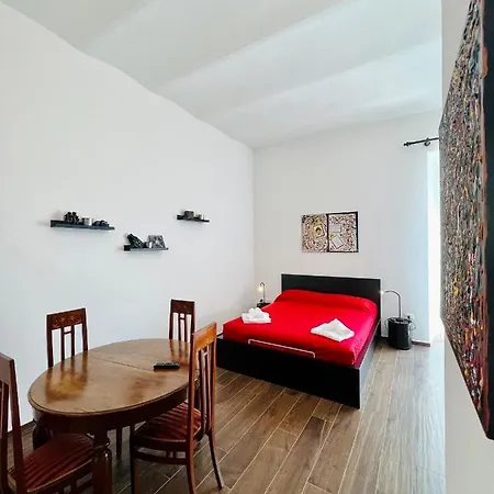 Letterario Palazzo Pistocchi Bed & Breakfast 3*
