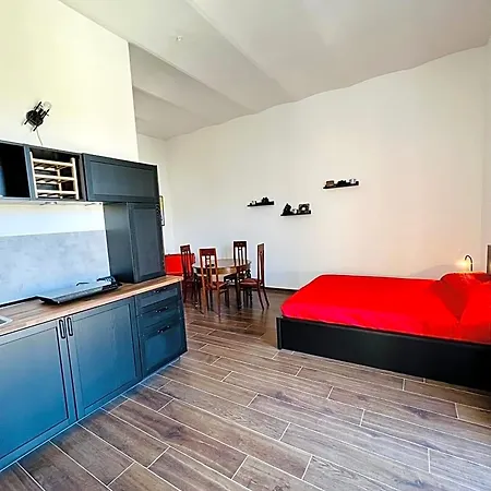 Letterario Palazzo Pistocchi 3*