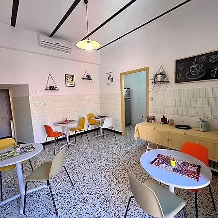 Letterario Palazzo Pistocchi Bed & Breakfast 3*