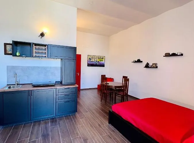 Letterario Palazzo Pistocchi 3*