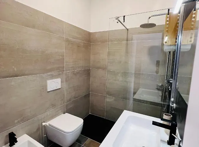 Letterario Palazzo Pistocchi 3* テーラモ