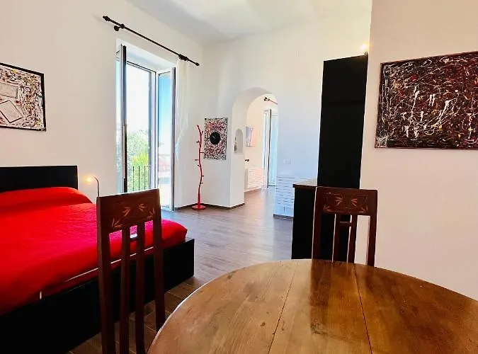 Letterario Palazzo Pistocchi 3* テーラモ