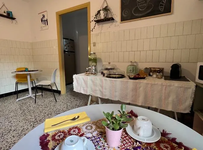 Letterario Palazzo Pistocchi Bed & Breakfast 3*